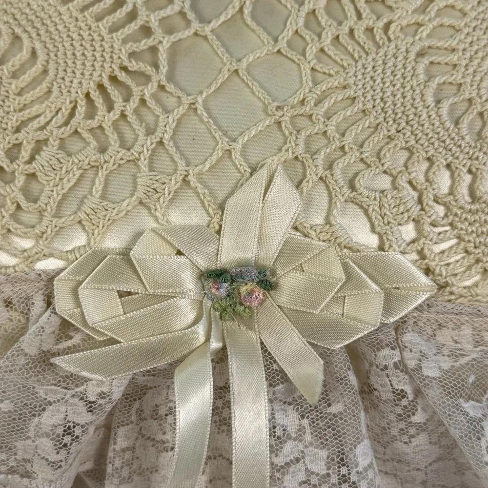 Vintage Boudoir Pillow Pair Ribbonwork Roses Lace Crochet Victorian Style